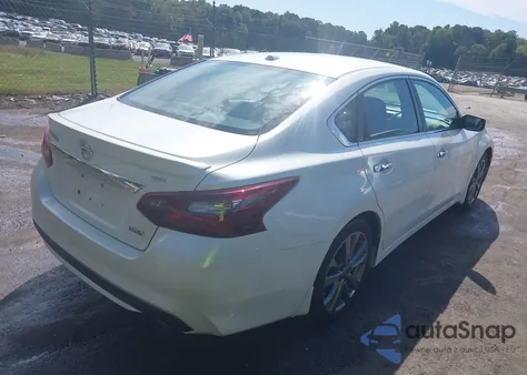 2018 Nissan Altima 2.5 Sr z USA, uszkodzony, nr VIN 1N4AL3AP0JC138314